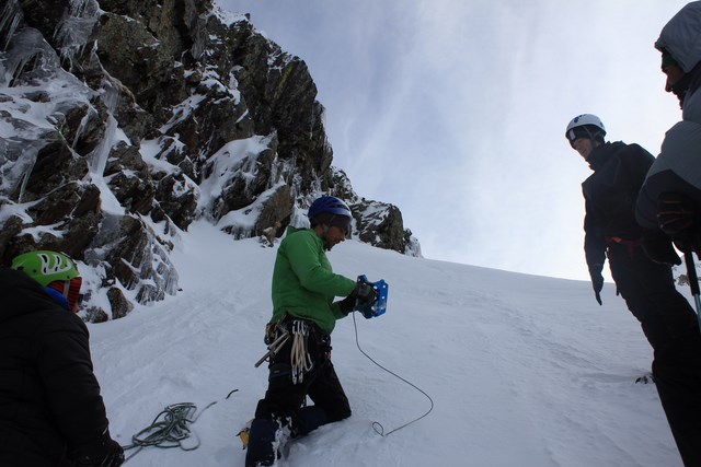Sortie école d'aventure du club alpin de Bagnères-de-Bigorre à la cascade de glace d'Aragnouet
