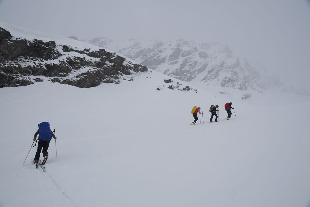 Randonnée en raquette du club alpin de Bagnères-de-Bigorre à la Hourquette de Chermentas